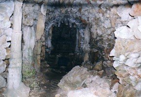 La grotte de Jsus  Baulou - Cliquer pour agrandir
