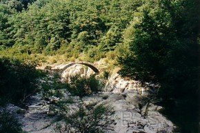 Le pont romain de Bugarach - Cliquer pour agrandir