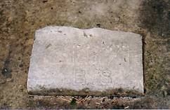 Cimetière d'Axat, le livre sur la tombe de l'abbé Boudet