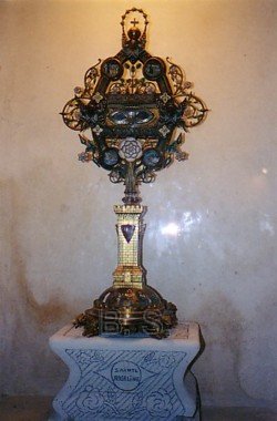 La chapelle Sainte Roseline - Le reliquaire contenant les yeux de la Sainte